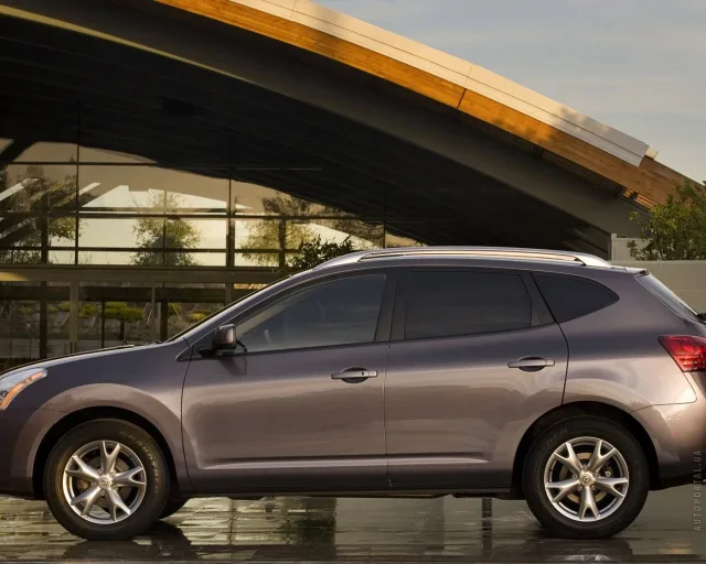 Nissan Rogue 2.5 AT — 9