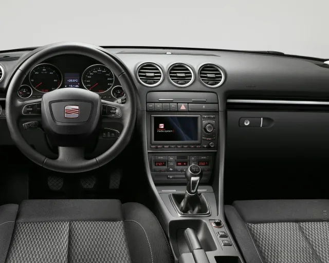 SEAT Exeo 1.6 MT Reference — 16