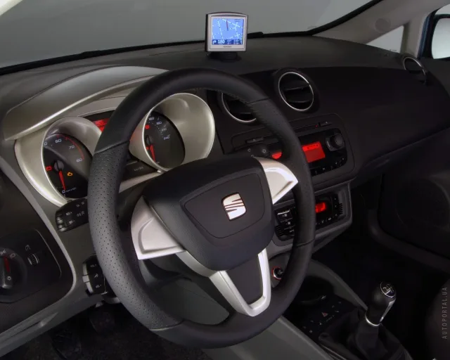 SEAT Ibiza 1.6 MT Reference — 7