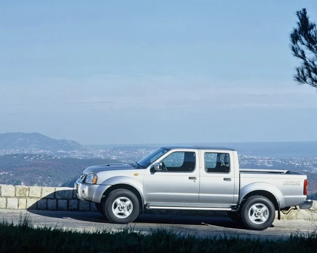 Nissan NP300 Pick Up пікап — 7