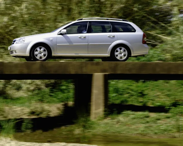 Chevrolet Lacetti 1.8 AT CDX — 17