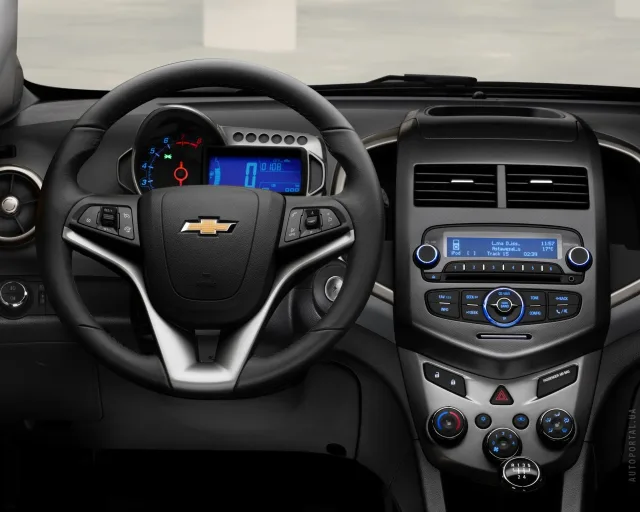 Chevrolet Aveo 2012 (Шевроле Авео) седан — 2
