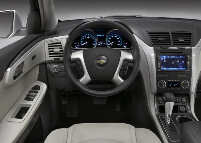 Chevrolet Traverse 3.6 AT 2LT — 4