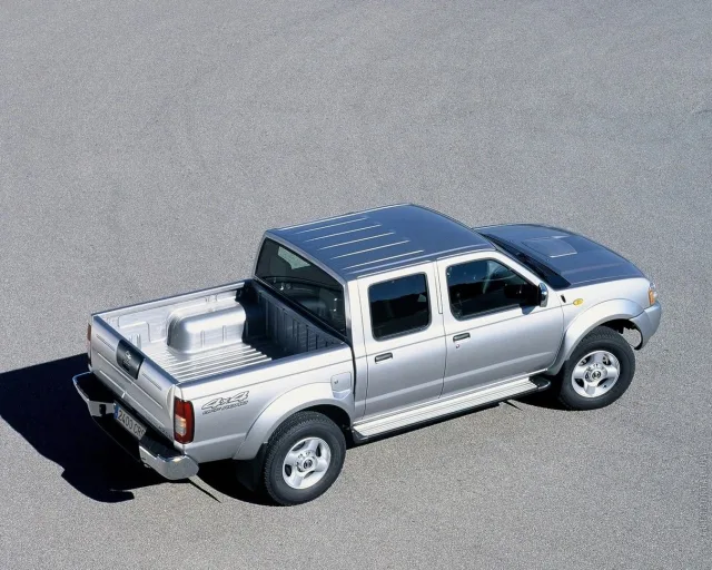 Nissan NP300 Pick Up пікап — 4