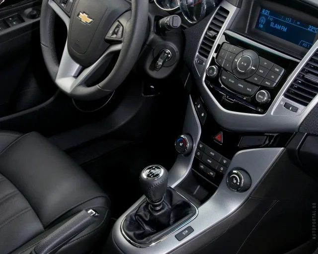 Chevrolet Cruze хетчбек — 2