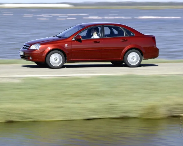 Chevrolet Lacetti (Шевроле Лачетти) cедан — 14