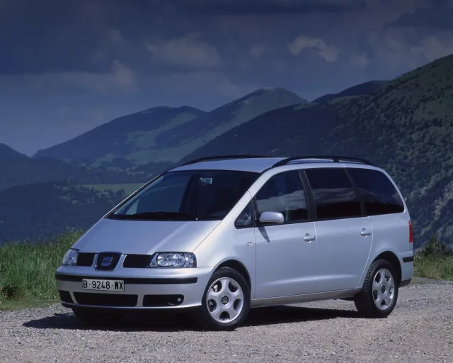 SEAT Alhambra 2000 minivan — 25