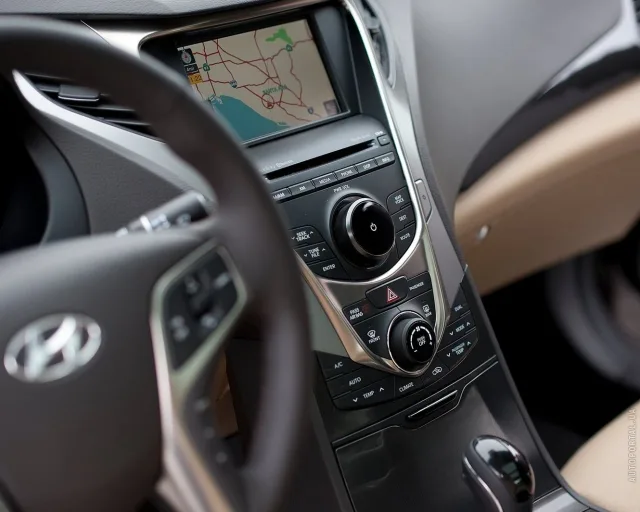 Hyundai Grandeur 2012 (Хюндай, Хундай Грандер) седан — 3