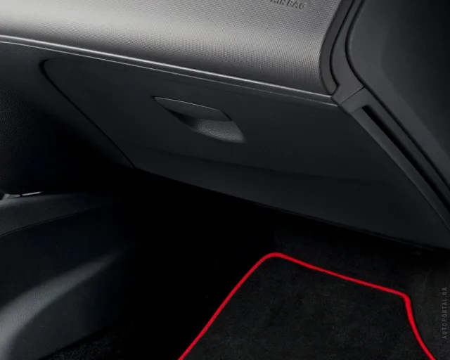 SEAT Ibiza 2012 (СЕАТ Ибица) хэтчбек — 4