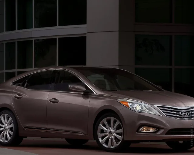 Hyundai Grandeur 2012 (Хюндай, Хундай Грандер) седан — 19