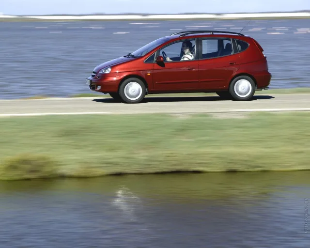 Chevrolet Tacuma microvan — 25