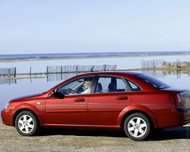 Chevrolet Lacetti (Шевроле Лачетти) cедан — 7