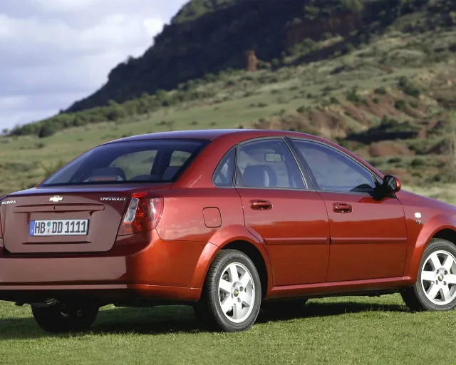 Chevrolet Lacetti (Шевроле Лачетти) cедан — 15