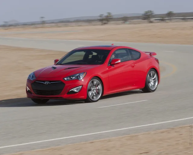 Hyundai Genesis Coupe 2012 купе — 23