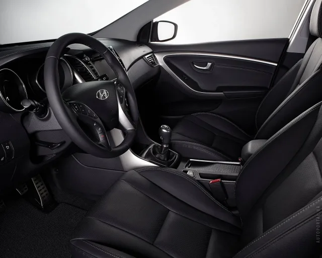 Hyundai i30 2012 (Хюндай, Хундай и30) хэтчбек — 2
