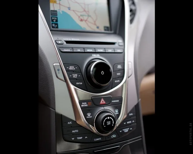 Hyundai Grandeur 2012 (Хюндай, Хундай Грандер) седан — 2