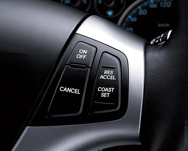 Hyundai i30 2008 хетчбек — 3