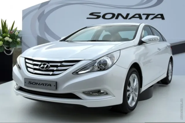 Hyundai Sonata 2.0 MT Express — 7