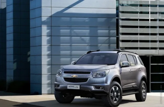 Chevrolet Trailblazer 2012 кросовер — 6