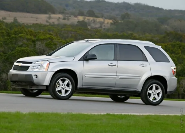 Chevrolet Equinox кросовер — 18