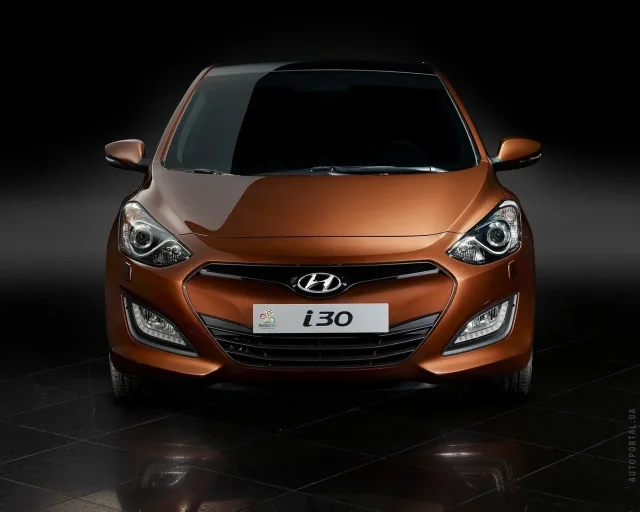 Hyundai i30 2012 (Хюндай, Хундай и30) хэтчбек — 9