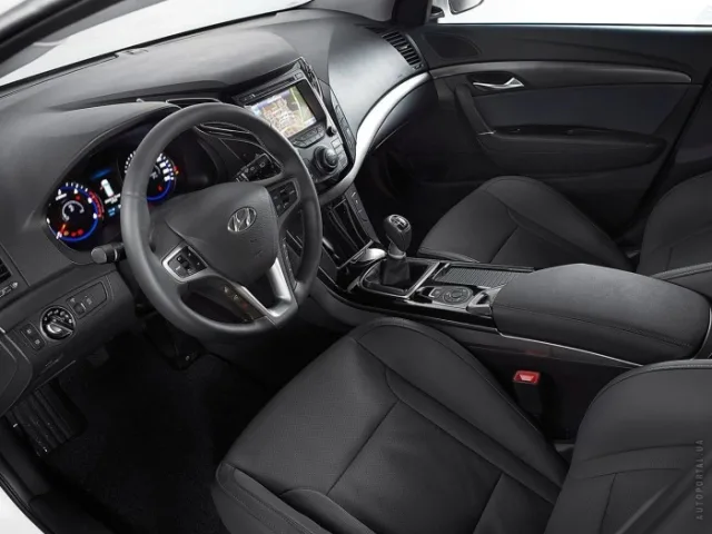 Hyundai i40 2012 (Хюндай, Хундай и40) седан — 4