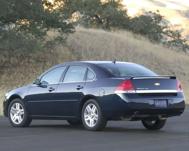 Chevrolet Impala 2005 sedan — 11