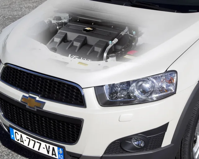 Chevrolet Captiva 2011 crossover — 14