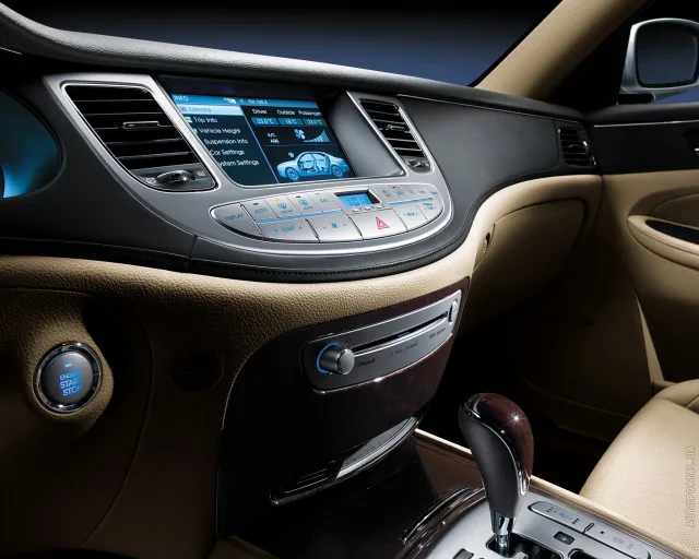 Hyundai Genesis 3.8 AT — 4