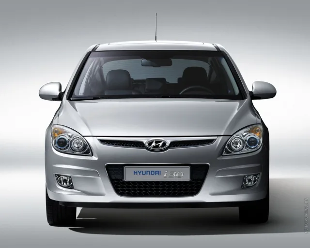 Hyundai i30 2008 хетчбек — 10