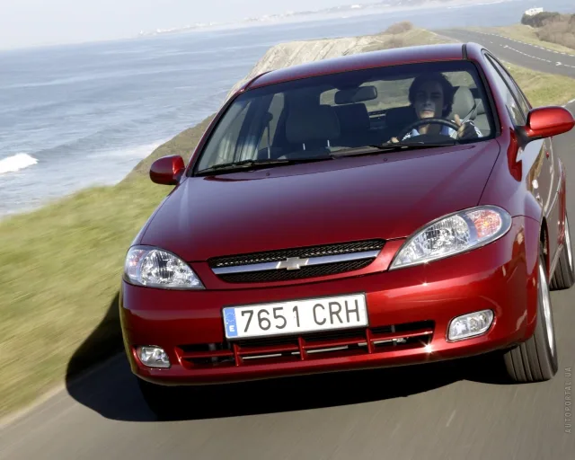 Chevrolet Lacetti 5-door hatchback — 22