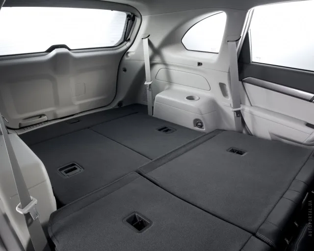 Chevrolet Captiva 2011 crossover — 7