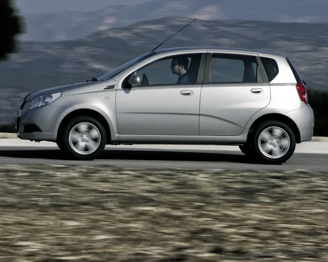 Chevrolet Aveo (Шевроле Авео) 5-ти дверный хэтчбек — 12