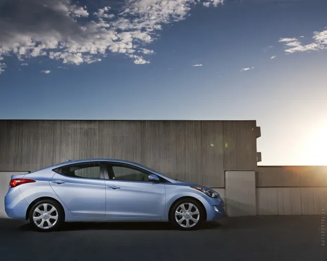 Hyundai Elantra MD седан — 16