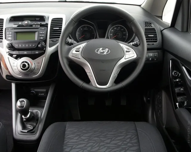 Hyundai ix20 microvan — 2