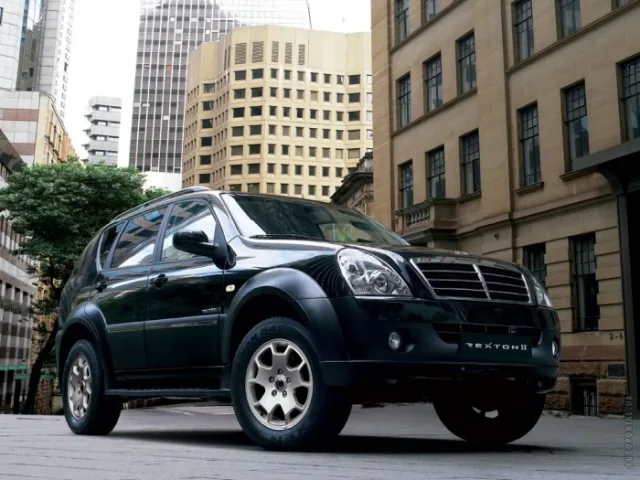 SsangYong Rexton II (Санг Йонг Рекстон) внедорожник — 12