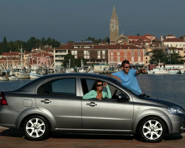 Chevrolet Aveo седан — 15