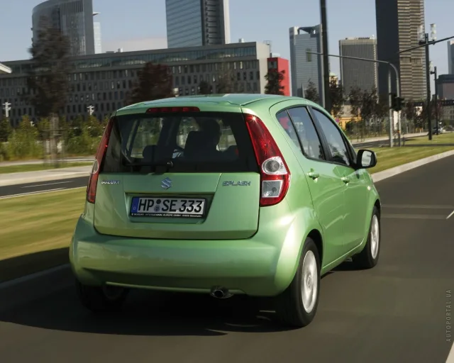 Suzuki Splash 1.2 MT GLS New — 8