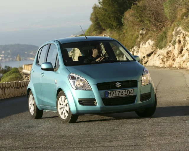 Suzuki Splash 1.2 MT GLS New — 15
