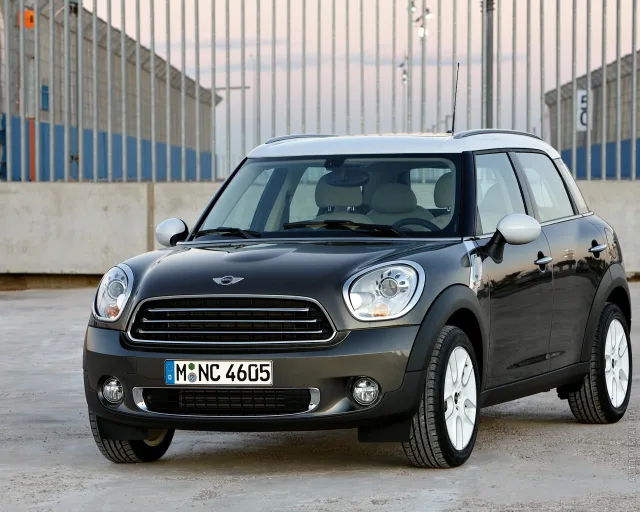 MINI One Countryman (Мини Ван Кантримен) кроссовер — 21