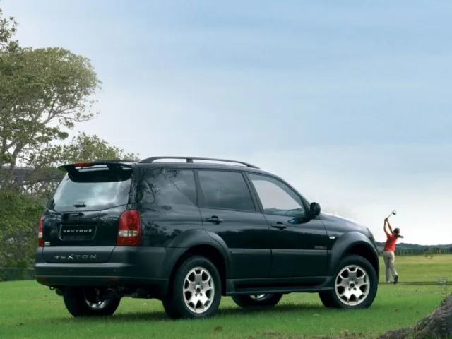 SsangYong Rexton II (Санг Йонг Рекстон) внедорожник — 13