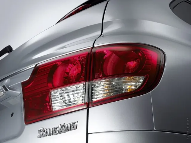 SsangYong Kyron (Санг Йонг Кайрон) внедорожник — 13