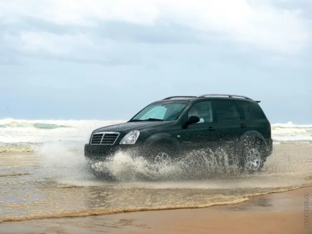 SsangYong Rexton II (Санг Йонг Рекстон) внедорожник — 11