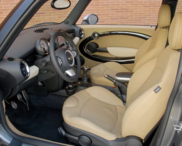 MINI One Clubman (Мини Ван Клабмен) универсал — 14