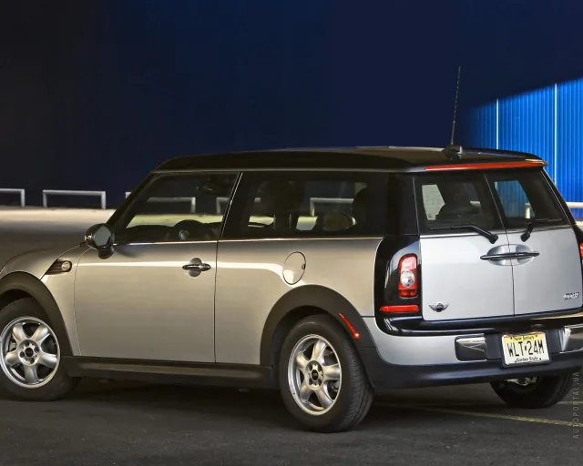 MINI One Clubman (Мини Ван Клабмен) универсал — 22