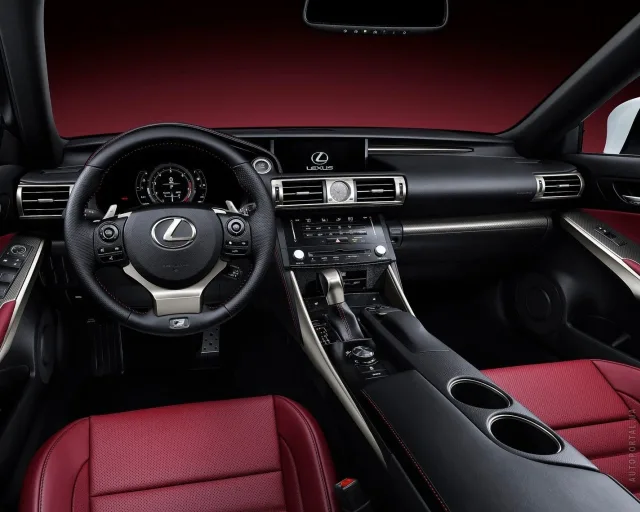 Lexus IS 2013 sedan — 3