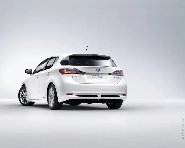 Lexus CT 200h 2011 хетчбек — 20