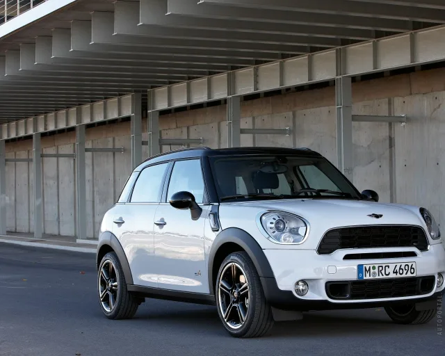 MINI Cooper S Countryman crossover — 20