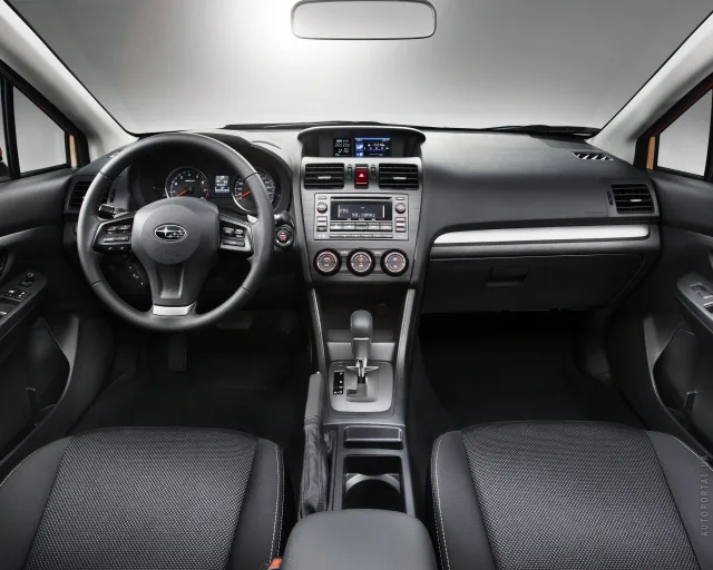 Subaru XV 2011 кросовер — 8