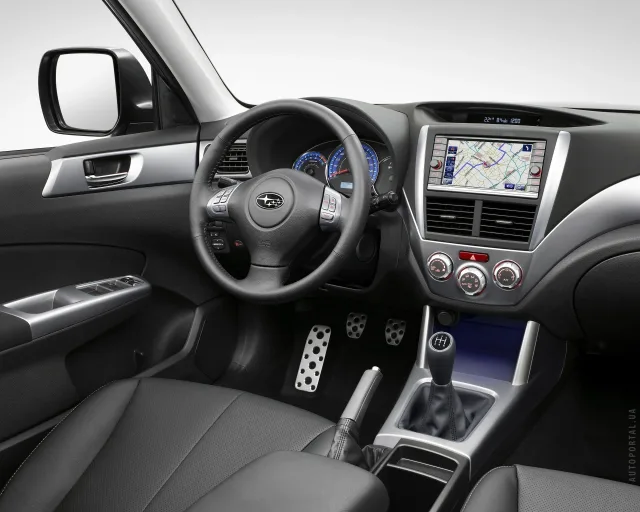 Subaru Forester 2.5 MT VR — 8